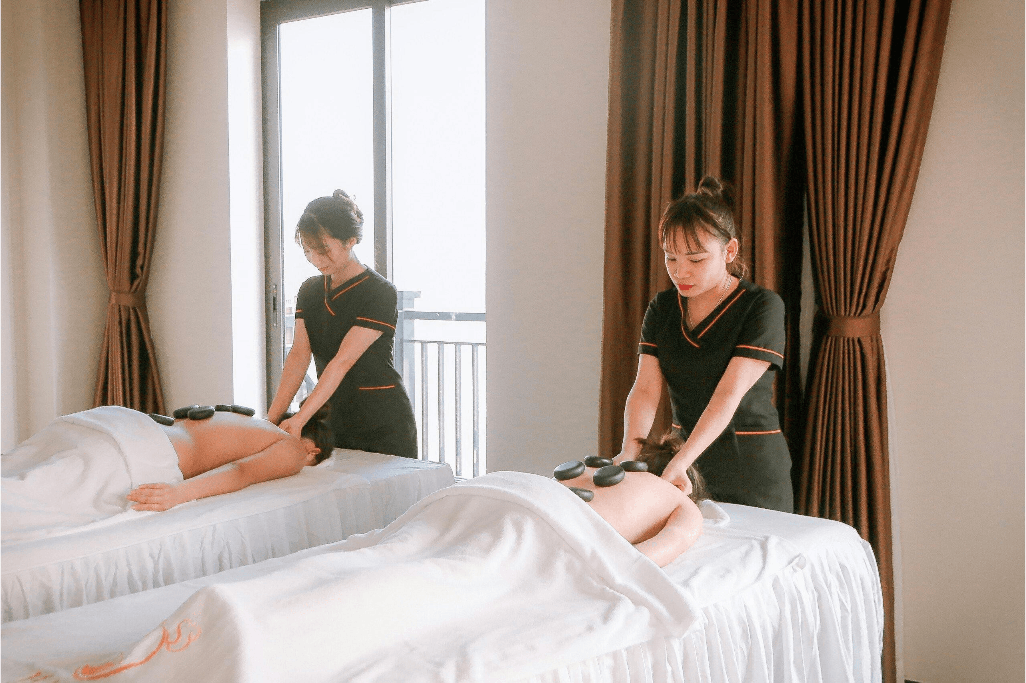 Body Massage Expert Guide 2026: Types, Benefits & Wellness Tips | Dr ...
